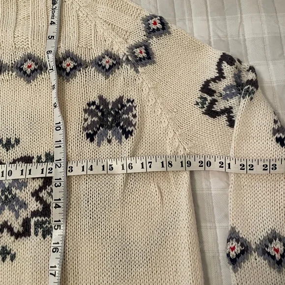 Gorsuch Ltd Wool White Winter Sweater- Skiing, Snowflakes. - Picture 3 of 10